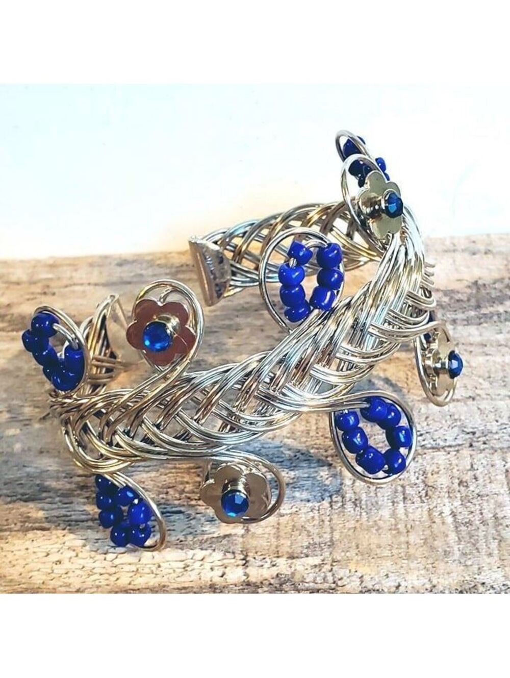 NEW Vintage 90s Y2K Beaded Wire Wrap Detail Cuff Bracelet